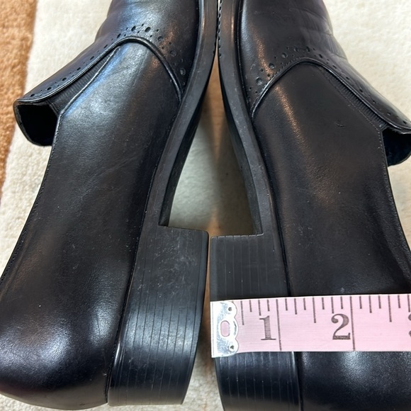 Munro Black Slip On Heeled Loafers 8.5 - Picture 13 of 17